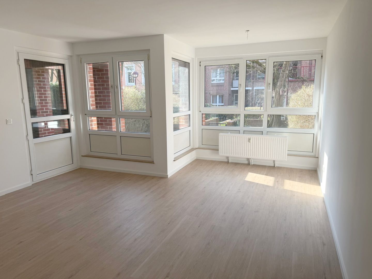 Ansicht 13 von: Neuss-City: Einziehen und Wohlfühlen - attraktive, großzügige 3-Zimmerwhg. Garten und TG-Stellplatz